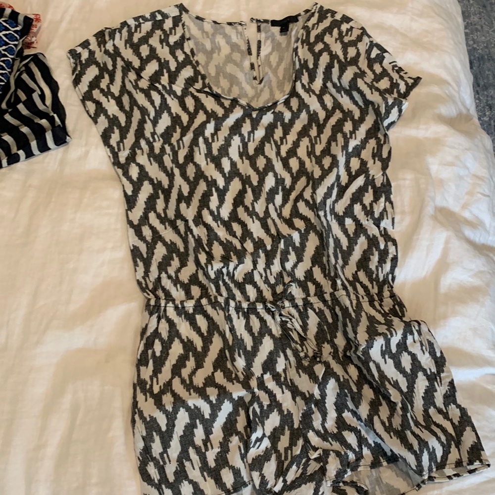 j crew romper size small